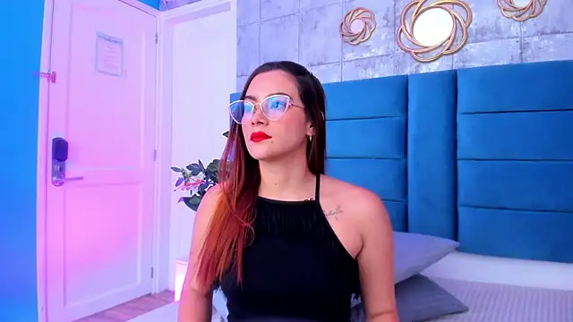 SaraAlvarezx online show from February 2026 04:33:02 AM