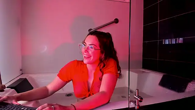 SaraAlvarezx online show from June 2026 05:10:01 AM
