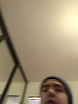 lucky swimmer online show from November 2025 03:02:01 PM