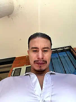 Snapshot of RaySullivan chatting on January 2026 02:43:01 PM RaySullivan online show from January 2026 02:43:01 PM