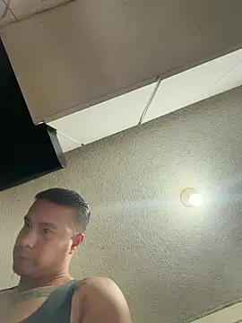 Snapshot of RaySullivan chatting on February 2026 04:21:02 PM RaySullivan online show from February 2026 04:21:02 PM