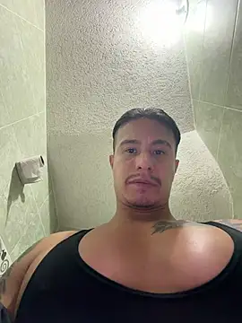 Snapshot of RaySullivan chatting on February 2026 03:07:02 AM RaySullivan online show from February 2026 03:07:02 AM