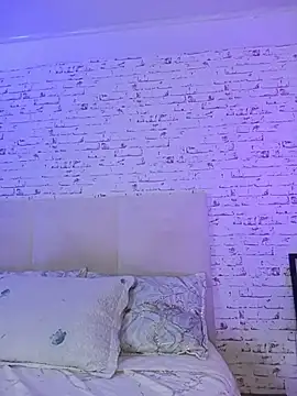 April Kay online show from November 2025 03:41:01 AM