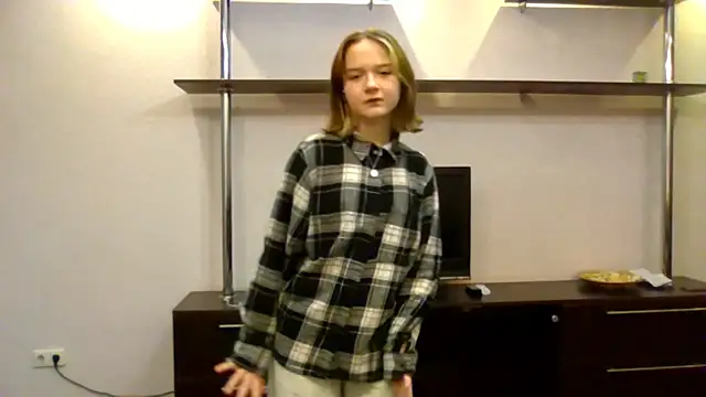 AlissaGerardo online show from November 2025 12:17:01 PM