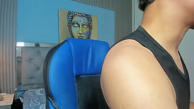 Liams18 online show from November 2025 02:12:02 AM