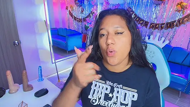 Alondra gomexxx online show from December 2025 04:14:02 PM