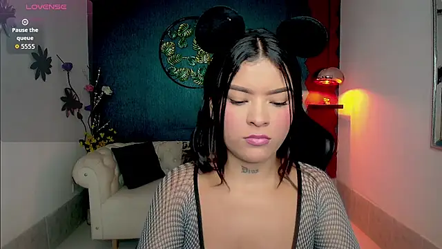 Snapshot of Scandarkmarie chatting on November 2025 11:26:01 PM Scandarkmarie online show from November 2025 11:26:01 PM