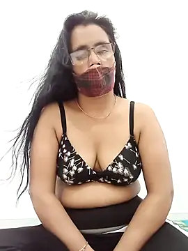 Snapshot of sanjana077 chatting on February 2026 08:10:01 AM sanjana077 online show from February 2026 08:10:01 AM