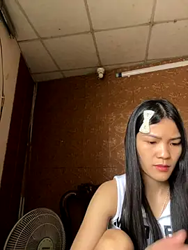 Snapshot of Beolulu chatting on November 2025 05:06:01 AM Beolulu online show from November 2025 05:06:01 AM