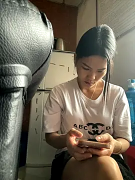 Beolulu online show from November 2025 02:39:01 AM