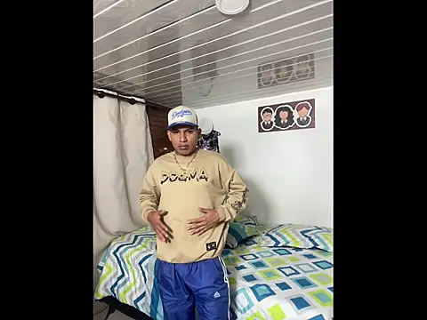 Mike and Rayan online show from November 2025 12:22:02 AM