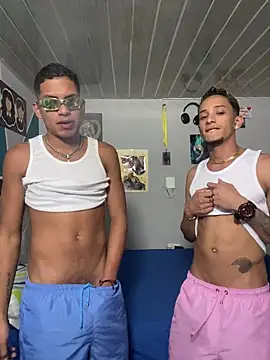 Snapshot of Mike_and_Rayan chatting on February 2026 02:27:02 AM Mike and Rayan online show from February 2026 02:27:02 AM