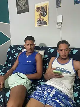 Snapshot of Mike_and_Rayan chatting on February 2026 01:10:02 AM Mike and Rayan online show from February 2026 01:10:02 AM