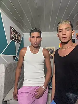 Snapshot of Mike_and_Rayan chatting on February 2026 01:48:02 AM Mike and Rayan online show from February 2026 01:48:02 AM