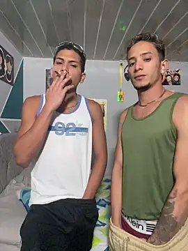 Snapshot of Mike_and_Rayan chatting on February 2026 01:28:01 AM Mike and Rayan online show from February 2026 01:28:01 AM