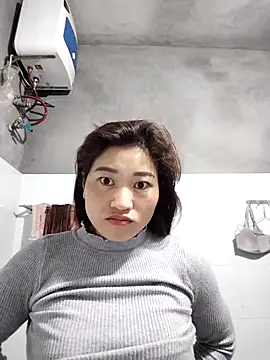 Qoine392 online show from January 2026 10:12:02 PM