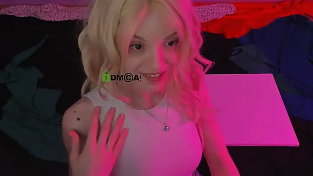 mia starrr  online show from February 2026 09:00:01 PM