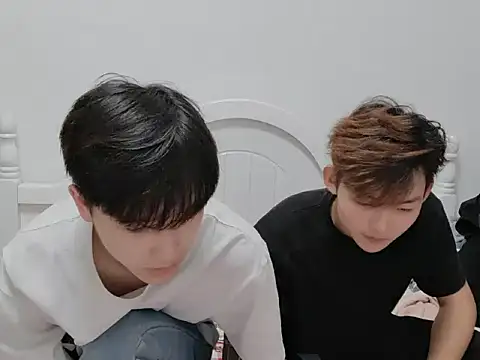 Snapshot of xiaomeng2563 chatting on November 2025 02:39:02 PM xiaomeng2563 online show from November 2025 02:39:02 PM