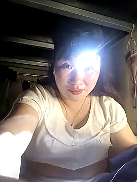 Snapshot of Helen_kelly chatting on November 2025 05:38:01 AM Helen kelly online show from November 2025 05:38:01 AM