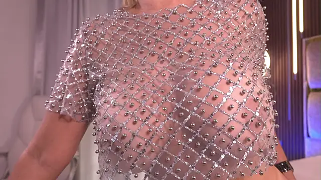 alicia xoxo online show from November 2025 02:55:02 PM