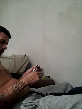 Snapshot of casadodequebra chatting on February 2026 07:45:01 PM casadodequebra online show from February 2026 07:45:01 PM