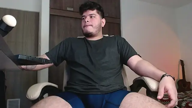 Snapshot of Dante_Bonett chatting on November 2025 07:56:02 PM Dante Bonett online show from November 2025 07:56:02 PM