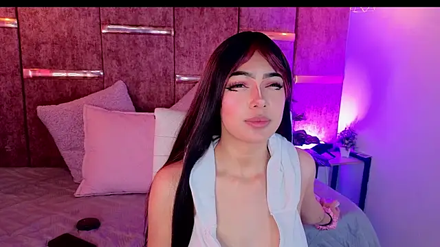 Snapshot of _ViolletteNoir_ chatting on November 2025 08:03:01 PM ViolletteNoir online show from November 2025 08:03:01 PM