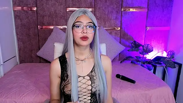 Snapshot of _ViolletteNoir_ chatting on November 2025 08:00:01 PM ViolletteNoir online show from November 2025 08:00:01 PM