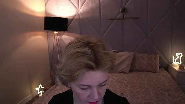 AmaraNights online show from November 2025 02:19:01 PM