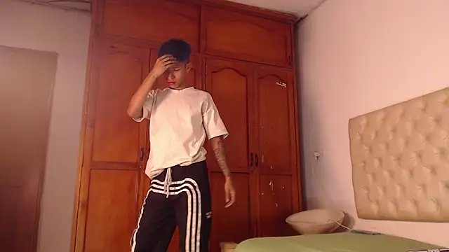 Tessachains 2  online show from February 2026 01:55:01 AM