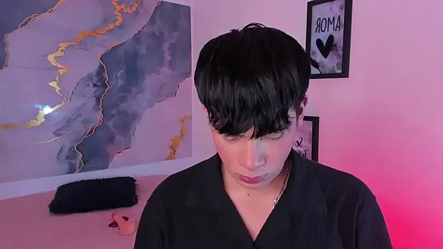 Isaac Kurtt online show from December 2025 08:26:01 PM