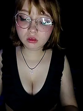 Snapshot of Michi_sauria1 chatting on November 2025 09:47:01 PM Michi sauria1 online show from November 2025 09:47:01 PM