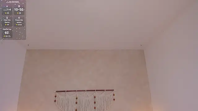 Snapshot of _hanna_sky chatting on June 2026 06:17:02 PM hanna sky online show from June 2026 06:17:02 PM
