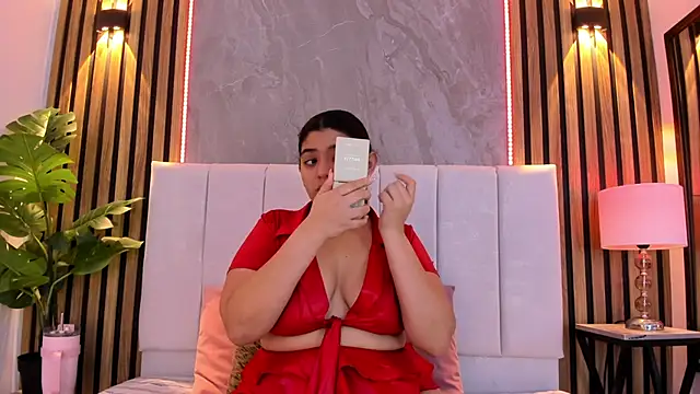 Carlotta de velour online show from March 2026 03:17:01 AM