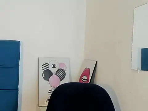 Valentino Lane online show from February 2026 06:40:02 AM