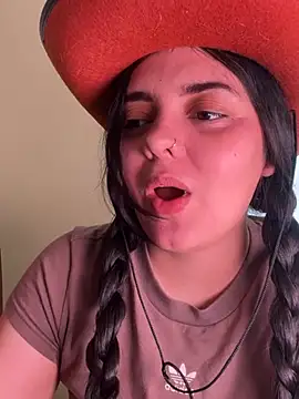 candicewest  online show from February 2026 03:11:02 PM