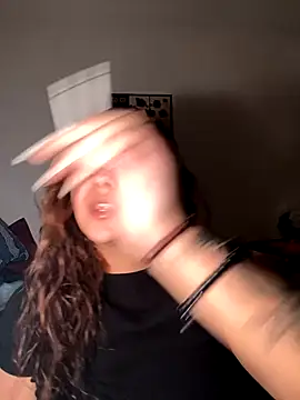 CurvyRush online show from November 2025 10:10:02 PM