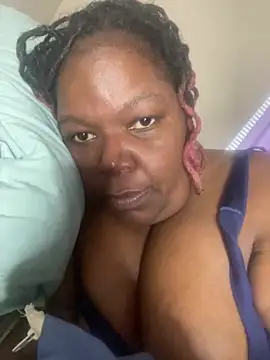 Snapshot of Babygir85 chatting on February 2026 08:57:02 PM Babygir85 online show from February 2026 08:57:02 PM