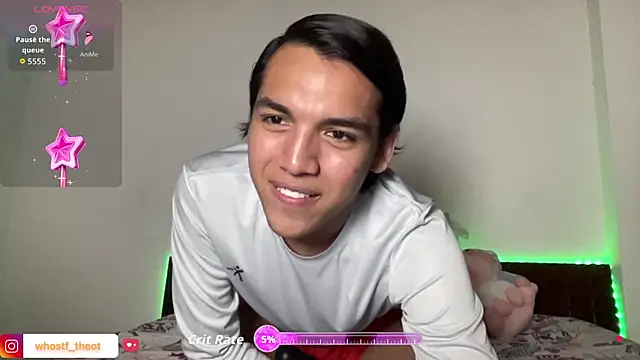 Snapshot of call_me_theo chatting on November 2025 12:59:02 PM call me theo online show from November 2025 12:59:02 PM