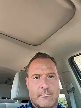 Golferkid1124 online show from November 2025 05:35:02 PM