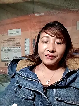 Missa-kute20 online show from December 2025 02:12:02 PM