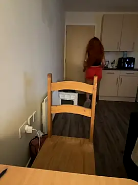 LillieMaee online show from November 2025 03:35:01 PM