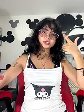  vaiolet owo online show from November 2025 06:56:01 AM