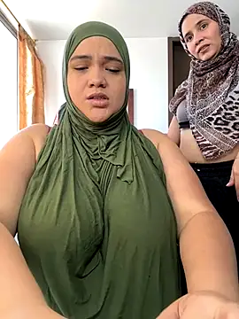 sweetmuslim01 online show from September 2025 03:35:02 PM