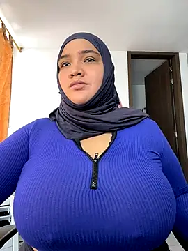 sweetmuslim01 online show from October 2025 04:27:01 PM