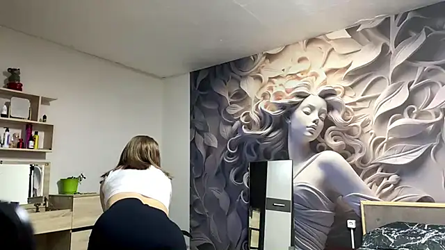 Snapshot of Evelinnight chatting on November 2025 05:12:01 PM Evelinnight online show from November 2025 05:12:01 PM