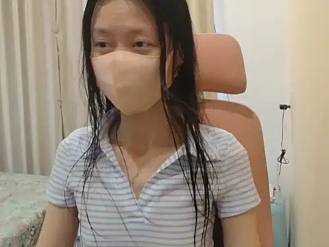 Lil-Cherries online show from March 2026 09:44:01 AM