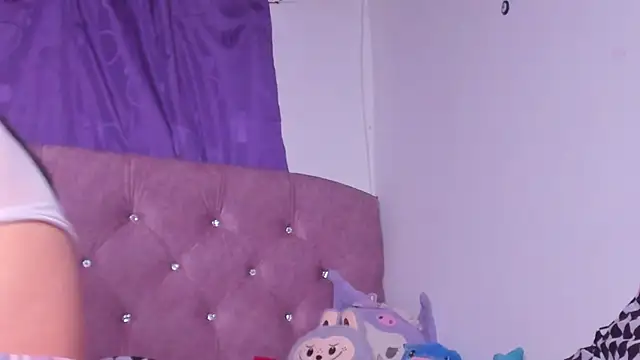 Snapshot of amy__a chatting on November 2025 05:39:02 AM amy a online show from November 2025 05:39:02 AM