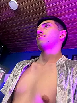 Snapshot of Un_Sluttyy chatting on November 2025 12:22:02 AM Un Sluttyy online show from November 2025 12:22:02 AM