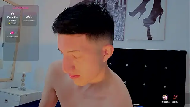 Un Sluttyy online show from March 2026 11:24:02 AM